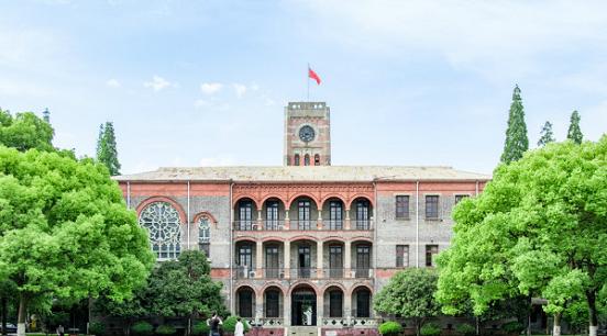 学习顾问制定个性化学习计划并实时监督